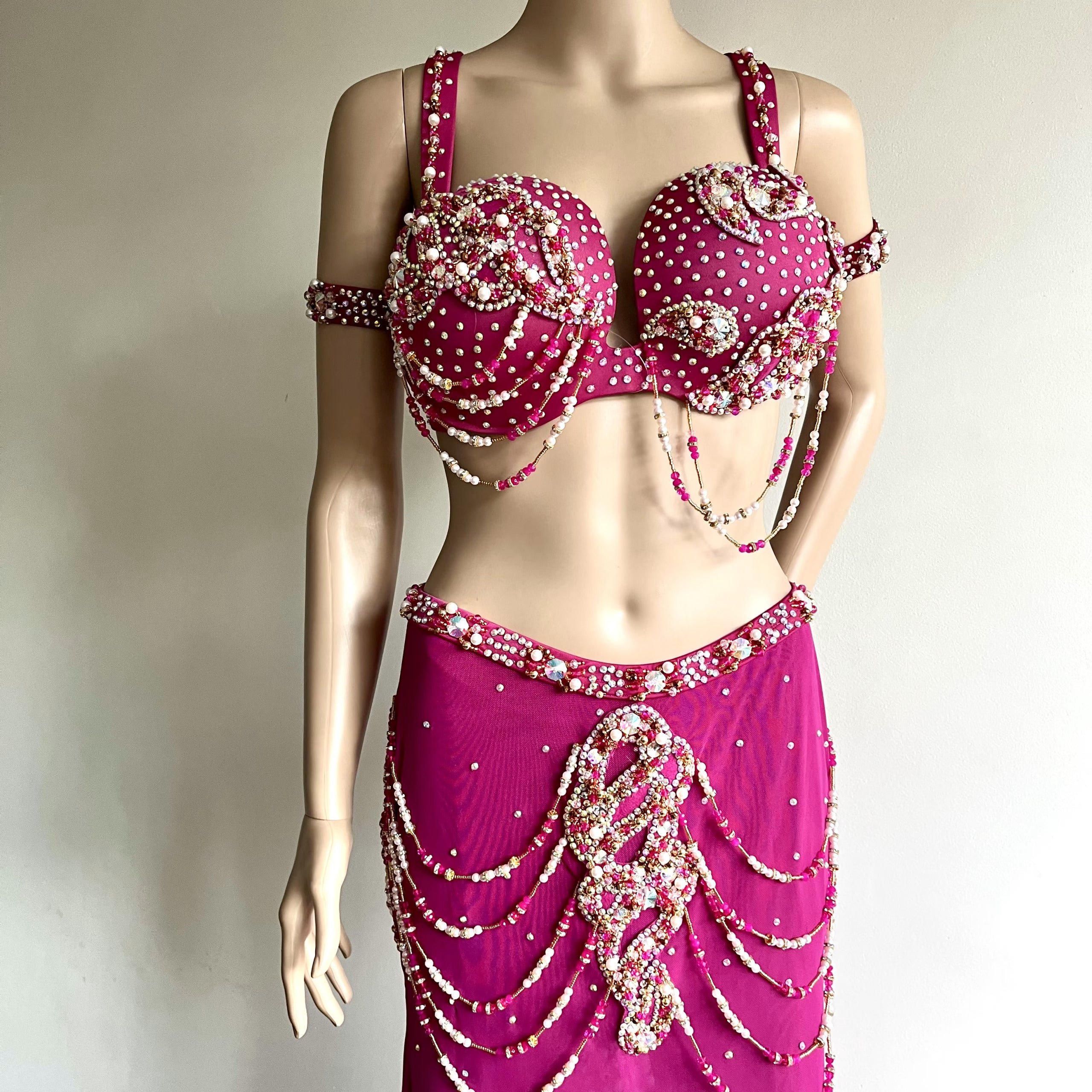 TRAJE 610 malva