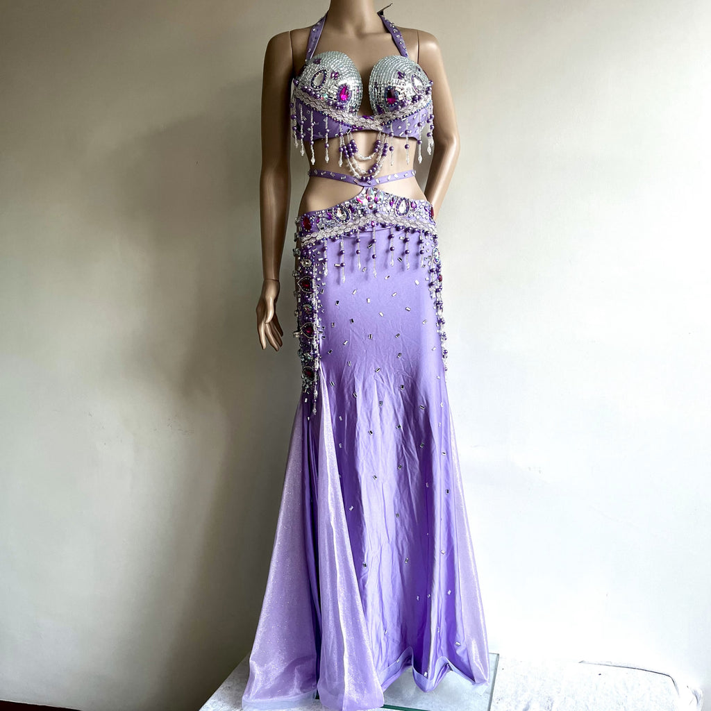 TRAJE 611 lila