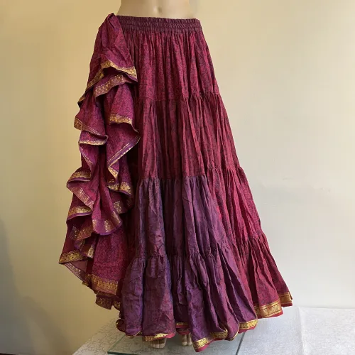FALDA de sedas de sari rojo